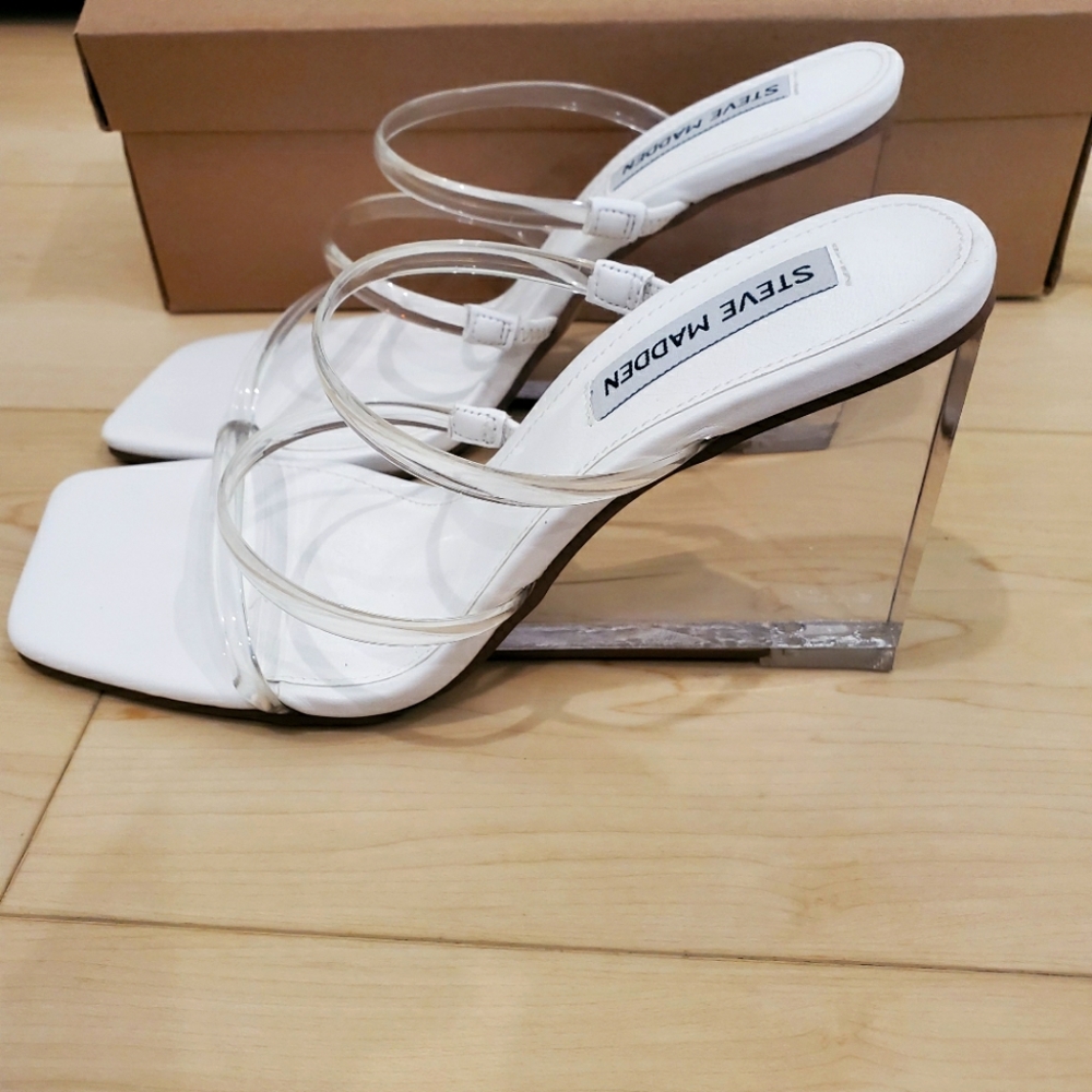 🎀STEVE MADDEN Isa Wedge Clear Heel Sandal